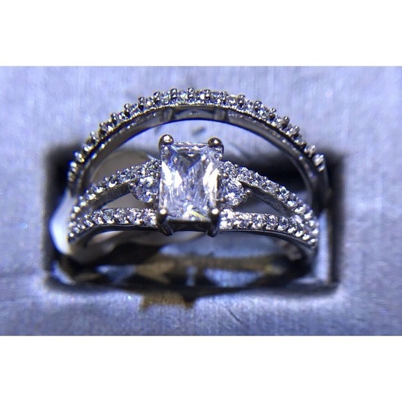 Wedding Set White Multi Stone Sz8.75 Silver 925 NWT (All Stones Simulated) - Picture 1 of 7